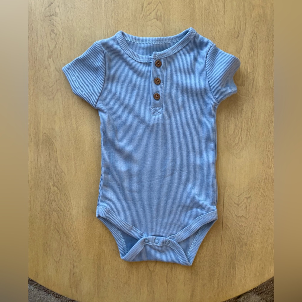 chick pea 6-9 month onesie/bodysuit never worn